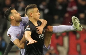 Dos Grandes Clubes Europeos Compiten por la Firma de Rafael Santos Borré Dos Grandes Clubes Europeos Compiten por la Firma de Rafael Santos Borré