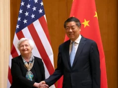 La secretaria del Tesoro solicita conversaciones «directas» entre Estados Unidos y China durante su visita a Pekín La secretaria del Tesoro solicita conversaciones "directas" entre Estados Unidos y China durante su visita a Pekín
