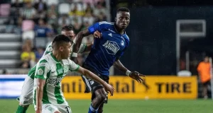 Millonarios vence nuevamente a Nacional con un golazo de Leonardo Castro para asegurar la victoria azul Millonarios vence nuevamente a Nacional con un golazo de Leonardo Castro para asegurar la victoria azul