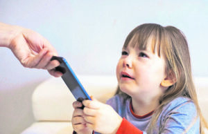 Países Bajos considera prohibir el uso de celulares en las escuelas como medida educativa Países Bajos considera prohibir el uso de celulares en las escuelas como medida educativa