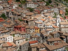 El Nuevo Impuesto del 40% sobre los «Sobrebeneficios Multimillonarios» de los Bancos en Italia El Nuevo Impuesto del 40% sobre los "Sobrebeneficios Multimillonarios" de los Bancos en Italia