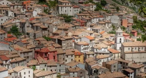 El Nuevo Impuesto del 40% sobre los «Sobrebeneficios Multimillonarios» de los Bancos en Italia El Nuevo Impuesto del 40% sobre los "Sobrebeneficios Multimillonarios" de los Bancos en Italia