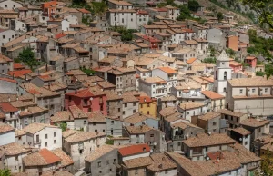 El Nuevo Impuesto del 40% sobre los «Sobrebeneficios Multimillonarios» de los Bancos en Italia El Nuevo Impuesto del 40% sobre los "Sobrebeneficios Multimillonarios" de los Bancos en Italia