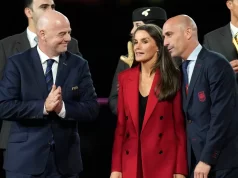 FIFA Suspende a Luis Rubiales por Beso a Jenni Hermoso en Mundial Femenino FIFA Suspende a Luis Rubiales por Beso a Jenni Hermoso en Mundial Femenino