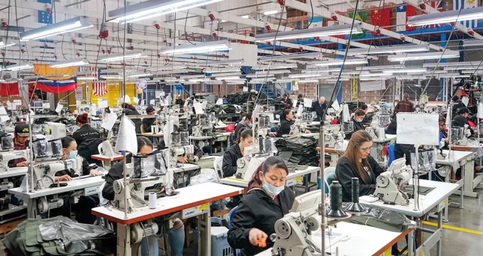 Gobierno Colombiano Lanza Reforma Laboral en Medio de Tensiones y Controversias Gobierno Colombiano Lanza Reforma Laboral en Medio de Tensiones y Controversias