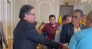 Taxistas y Gobierno Colombiano Buscan Soluciones en Reunión de Diálogo Taxistas y Gobierno Colombiano Buscan Soluciones en Reunión de Diálogo