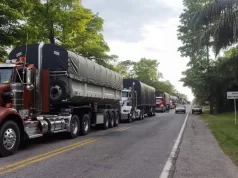 Tercer Día de Bloqueo: Situación en la Carretera Bucaramanga-Barrancabermeja Tercer Día de Bloqueo: Situación en la Carretera Bucaramanga-Barrancabermeja