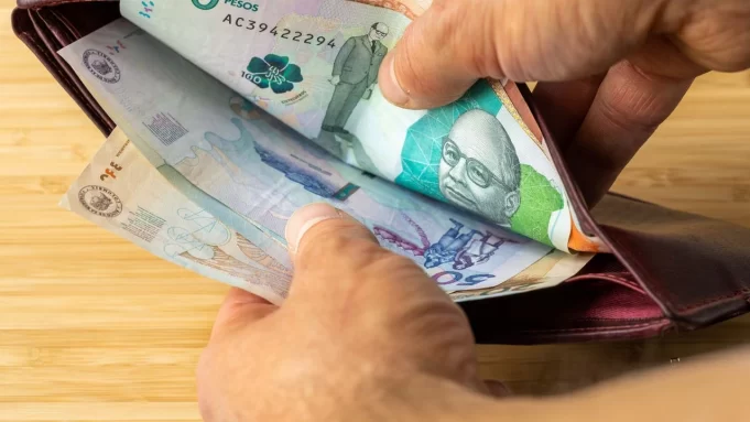 Perspectivas Económicas de Colombia para el Último Trimestre de 2023 Perspectivas Económicas de Colombia para el Último Trimestre de 2023