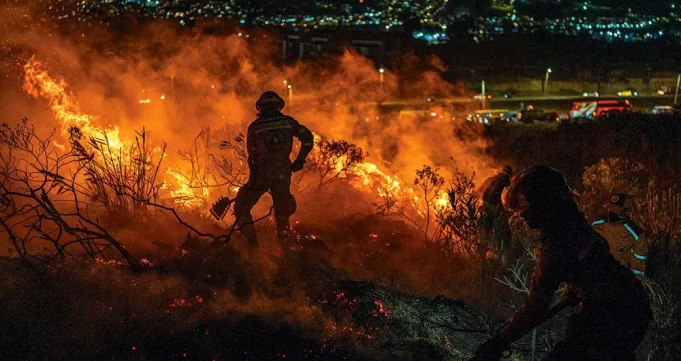 Incendios Forestales en Colombia: Desafíos y Críticas a la Respuesta del Gobierno de Gustavo Petro Incendios Forestales en Colombia
