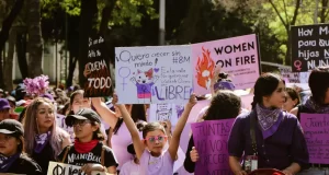Marchas del 8 de marzo en Colombia: Enfrentamientos y Reacciones ante Intervención Policial Marchas del 8 de marzo en Colombia: Enfrentamientos y Reacciones ante Intervención Policial