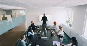 Explorando Oportunidades Laborales en Estados Unidos: Recursos y Estrategias para Migrantes y Ciudadanos Explorando Oportunidades Laborales en Estados Unidos: Recursos y Estrategias para Migrantes y Ciudadanos