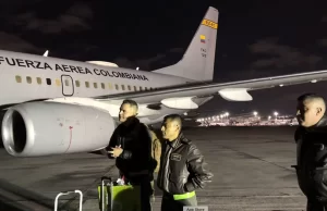 Ministro de Defensa Busca Cambiar Nombre de la Fuerza Aérea Colombiana por ‘Fuerza Aeroespacial Colombiana Ministro de Defensa Busca Cambiar Nombre de la Fuerza Aérea Colombiana por 'Fuerza Aeroespacial Colombiana