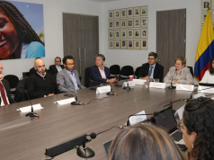 Debate sobre el salario mínimo en Colombia: Productividad y tensiones entre sindicatos, gobierno y empresarios Debate sobre el salario mínimo en Colombia: Productividad y tensiones entre sindicatos, gobierno y empresarios