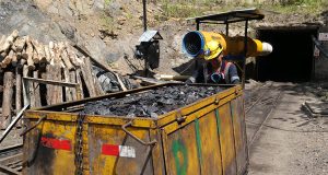 Sector carbonero recibe alivio tras suspensión de decreto tributario Sector carbonero recibe alivio tras suspensión de decreto tributario