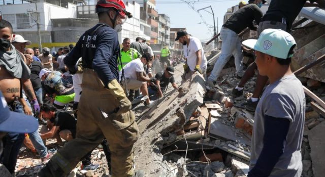 Terremoto en Colombia deja una tragedia sin precedentes: cientos de muertos y miles de damnificados Terremoto en Colombia deja una tragedia sin precedentes: cientos de muertos y miles de damnificados