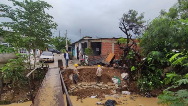 Fuertes lluvias provocan inundaciones y emergencias en Cúcuta y el área metropolitana Fuertes lluvias provocan inundaciones y emergencias en Cúcuta y el área metropolitana